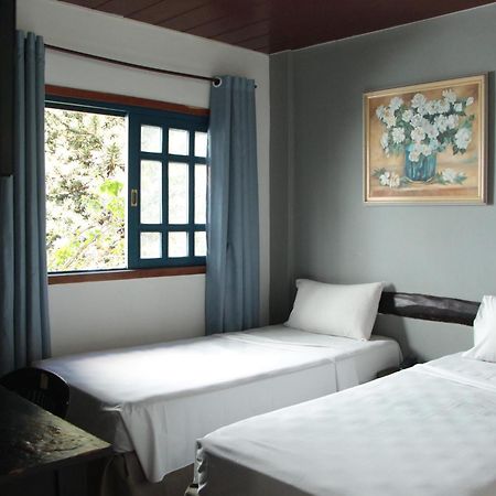 Cr Hotel Bueno - Antigo Hotel Serras De Goyaz Goiania Ngoại thất bức ảnh A room at the hotel