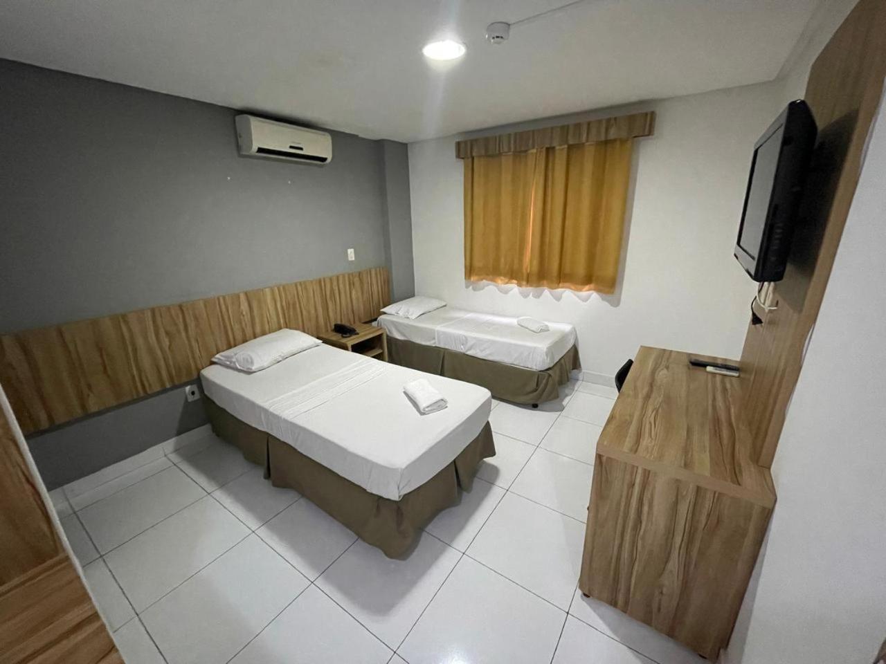 Cr Hotel Bueno - Antigo Hotel Serras De Goyaz Goiania Ngoại thất bức ảnh