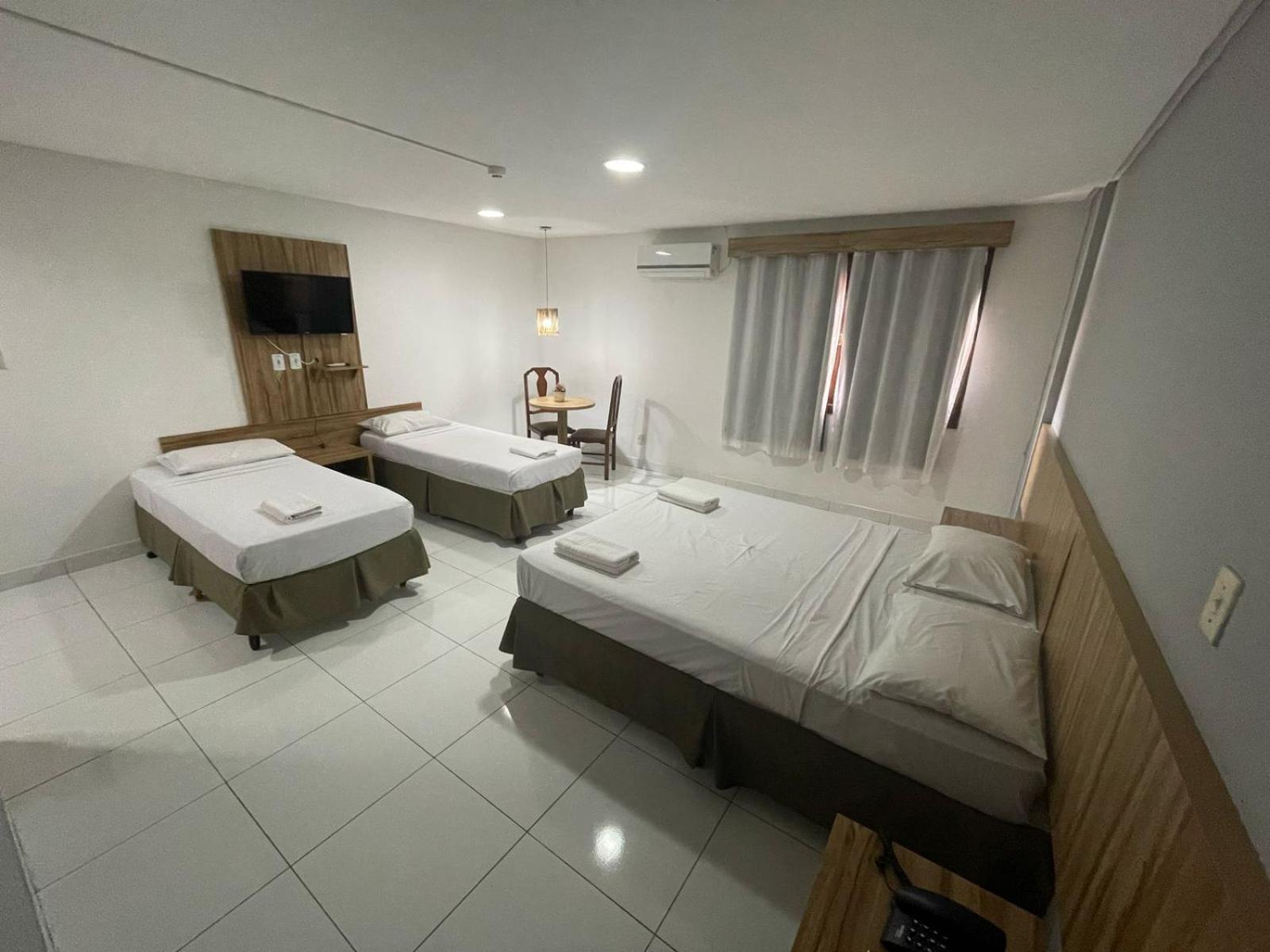 Cr Hotel Bueno - Antigo Hotel Serras De Goyaz Goiania Ngoại thất bức ảnh A room at the hotel