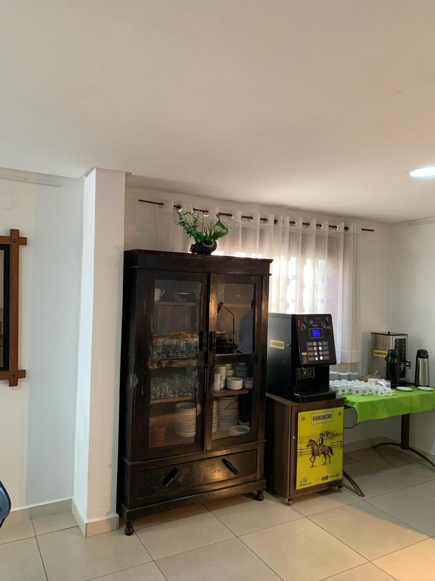 Cr Hotel Bueno - Antigo Hotel Serras De Goyaz Goiania Ngoại thất bức ảnh